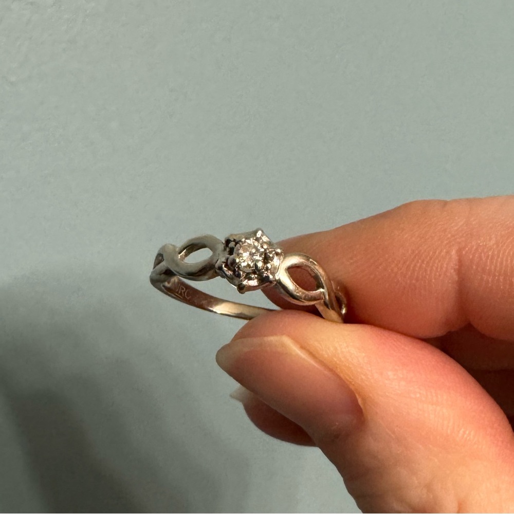 Round braided style ring